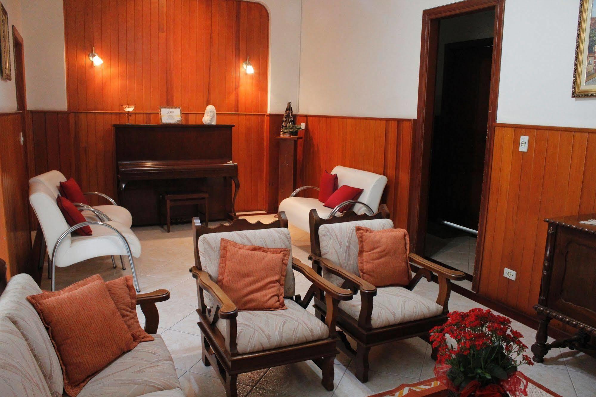 Hotel Casa Sao Jose Campos do Jordão Exteriör bild